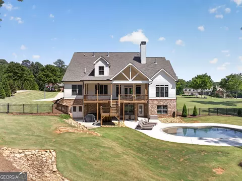 Exterior - 417 Fox Valley Dr, Monroe, GA 30656 photo 17 of 20