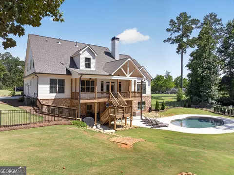 Exterior - 417 Fox Valley Dr, Monroe, GA 30656 photo 18 of 20