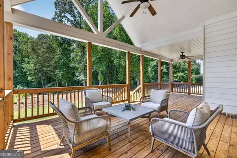 Exterior - 417 Fox Valley Dr, Monroe, GA 30656 photo 5 of 20