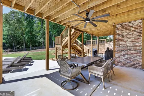 Exterior - 417 Fox Valley Dr, Monroe, GA 30656 photo 11 of 20