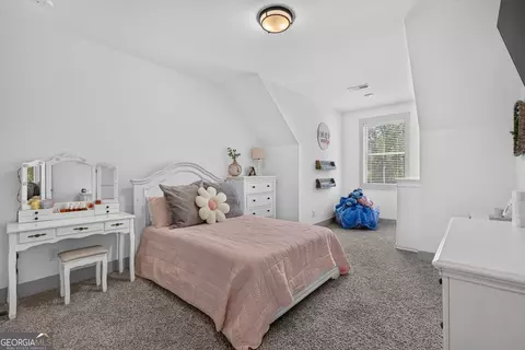 Bedroom - 417 Fox Valley Dr, Monroe, GA 30656 photo 7 of 9