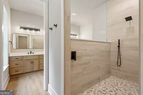 Bath - 109 Dub Walker Rd, Jackson, GA 30233 photo 1 of 4