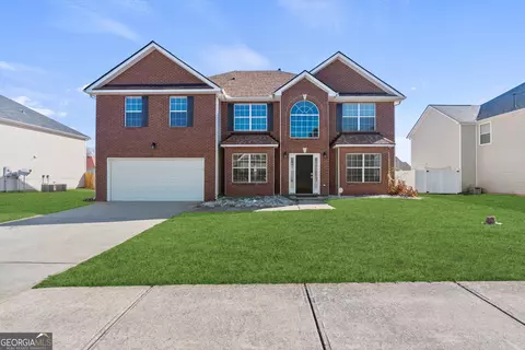 Exterior - 541 Hamlet Dr, Hampton, GA 30228 photo 4 of 5