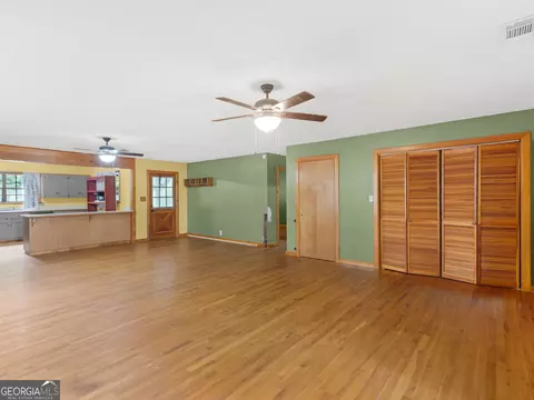 Living - 107 Midway Rd, Barnesville, GA 30204 photo 3 of 5