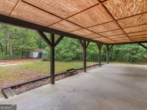 Exterior - 107 Midway Rd, Barnesville, GA 30204 photo 3 of 4