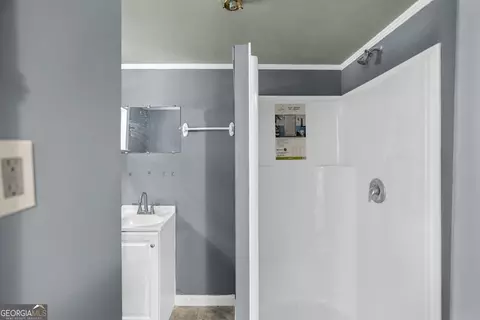 Bath - 209 Ware St, Lagrange, GA 30241 photo 1 of 1