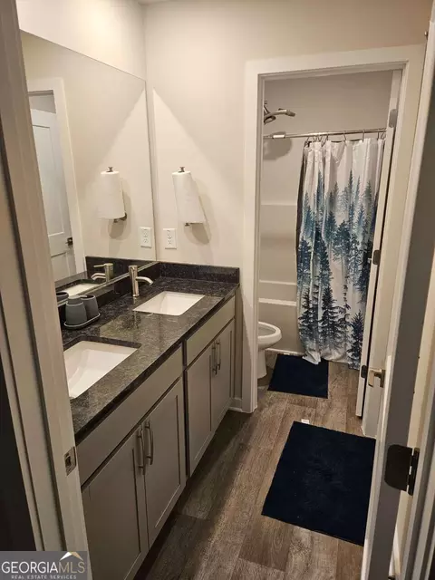 Bath - 86 Jacoby Dr, Fairburn, GA 30213 photo 3 of 6