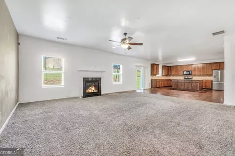 Living - 60 Snapdragon Ln, Covington, GA 30014 photo 9 of 16