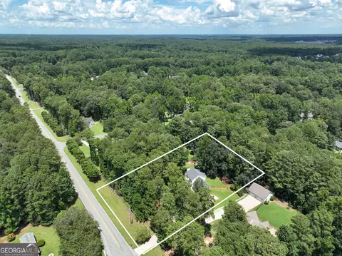 1359 Fischer Rd, Sharpsburg, GA 30277