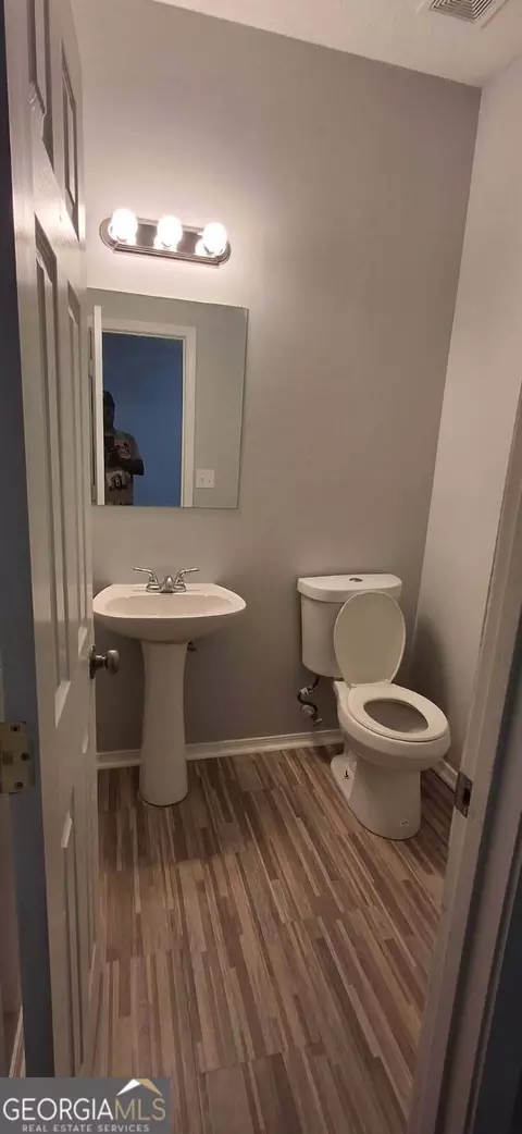 Bath - 2399 Brianna Dr, Hampton, GA 30228 photo 1 of 1