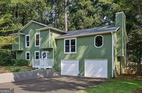 5308 Ferry Creek Ln, Acworth, GA 30102