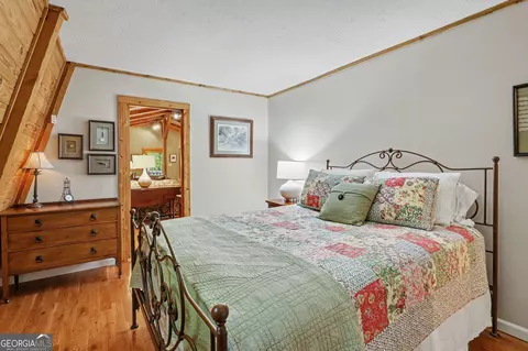 Bedroom - 259 Eagle Chase Cir, Dillard, GA 30537 photo 2 of 2