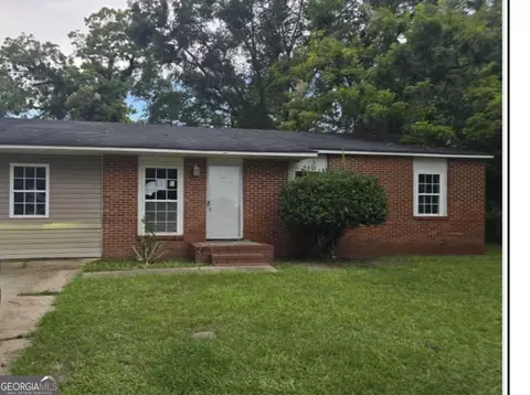 64 Henry St, Camilla, GA 31730