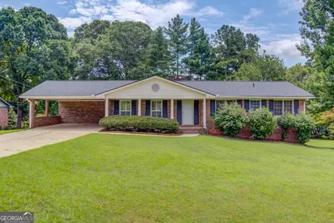 4461 S Roberts Dr, Sugar Hill, GA 30518