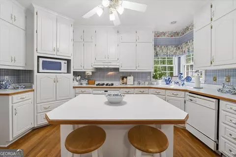 Kitchen - 971 Cochran Rd, Covington, GA 30014 photo 1 of 2