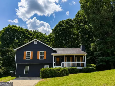 176 Deerfield Dr, Hiram, GA 30141