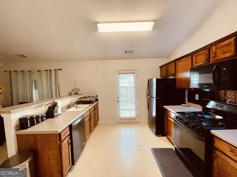 Kitchen - 5943 Rex Ridge Ct, Rex, GA 30273 photo 2 of 2