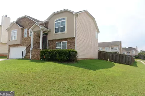 Exterior - 5943 Rex Ridge Ct, Rex, GA 30273 photo 2 of 6