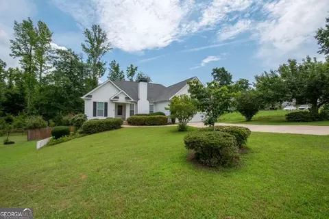 55 Woodrow Pl, Newnan, GA 30263