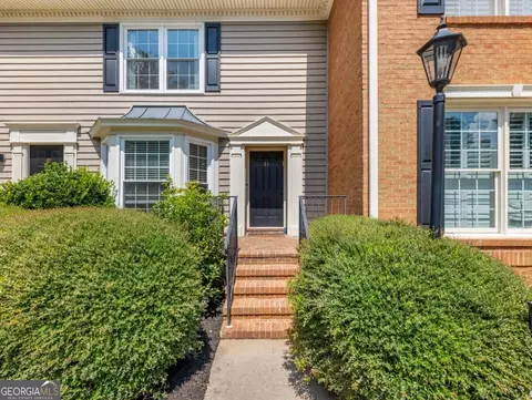 81 Mount Vernon Cir, Sandy Springs, GA 30338