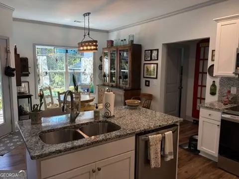 Kitchen - 128 Rubil Way, Demorest, GA 30535 photo 5 of 5