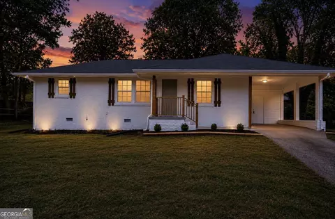 926 Green Valley Rd SW, Mableton, GA 30126