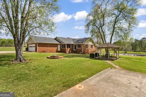 Exterior - 161 Minter Dr, Hampton, GA 30228 photo 4 of 6