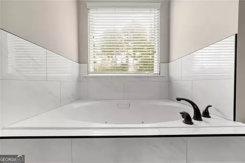 Bath - 2835 Shadowstone Way, Winder, GA 30680 photo 2 of 2