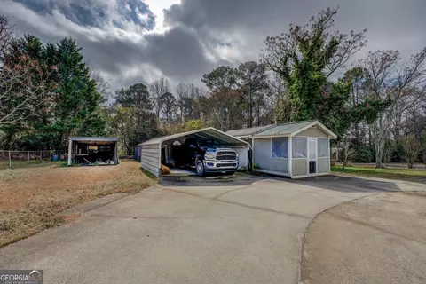 Exterior - 908 Nelson St, Jackson, GA 30233 photo 1 of 6