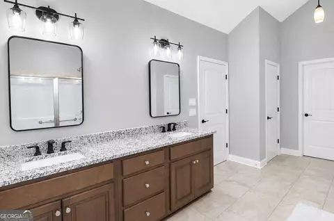 Entry Way - 3085 Old Dalton Rd NE, Rome, GA 30165 photo 6 of 17