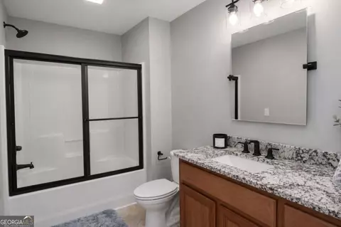 Bath - 3085 Old Dalton Rd NE, Rome, GA 30165 photo 5 of 5