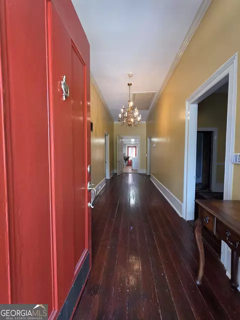 Entry Way - 992 Spring St, Macon, GA 31201 photo 1 of 2