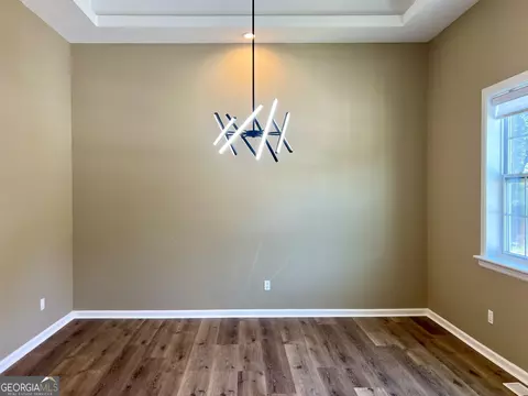 Living - 599 Chambers Rd, Commerce, GA 30530 photo 6 of 7