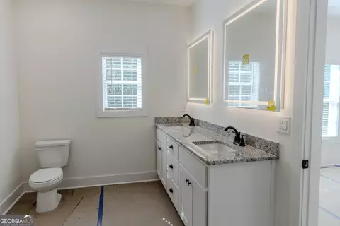 Bath - 632 Campbell Rd, Covington, GA 30014 photo 2 of 7