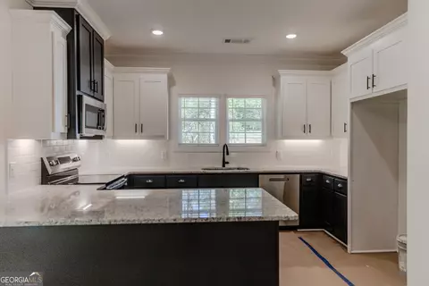Kitchen - 632 Campbell Rd, Covington, GA 30014 photo 1 of 3