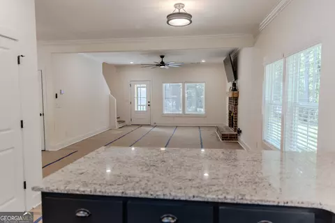 Living - 632 Campbell Rd, Covington, GA 30014 photo 4 of 5