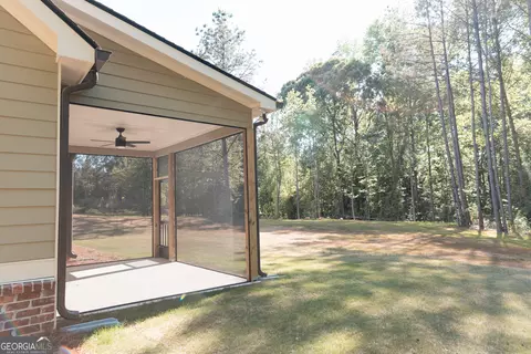 Exterior - 632 Campbell Rd, Covington, GA 30014 photo 8 of 12