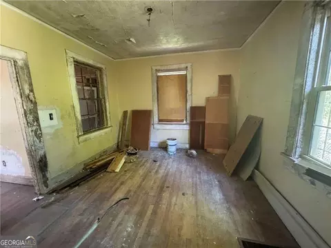 Living - Undisclosed, Macon, GA 31204 photo 4 of 4
