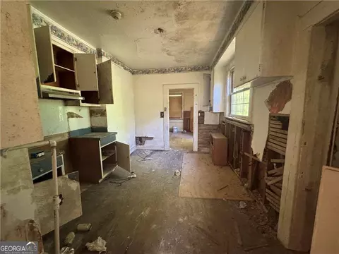 Entry Way - Undisclosed, Macon, GA 31204 photo 3 of 3