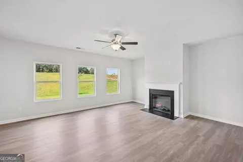 Living - 11817 Neely Ln, Covington, GA 30014 photo 6 of 6