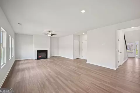 Living - 11817 Neely Ln, Covington, GA 30014 photo 2 of 6