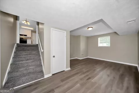 Living - 139 Caldwell Dr, Hampton, GA 30228 photo 6 of 6