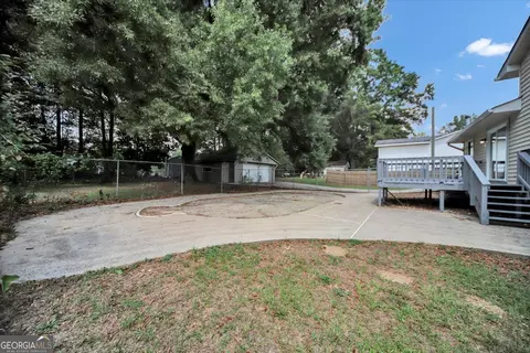 Exterior - 139 Caldwell Dr, Hampton, GA 30228 photo 6 of 11