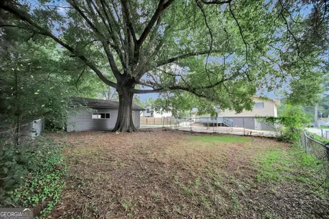 Exterior - 139 Caldwell Dr, Hampton, GA 30228 photo 8 of 11