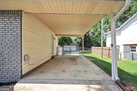 Exterior - 139 Caldwell Dr, Hampton, GA 30228 photo 7 of 11
