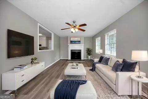 Living - 139 Caldwell Dr, Hampton, GA 30228 photo 1 of 6