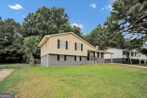 Exterior - 139 Caldwell Dr, Hampton, GA 30228 photo 3 of 11