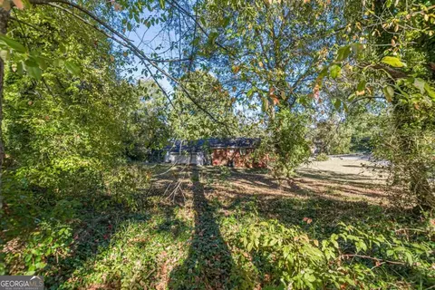 437 Oak Dr, Hapeville, GA 30354