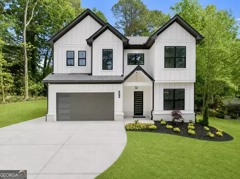 5019 Nichols Dr, Flowery Branch, GA 30542