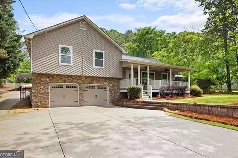 918 Victoria Landing Dr, Woodstock, GA 30189